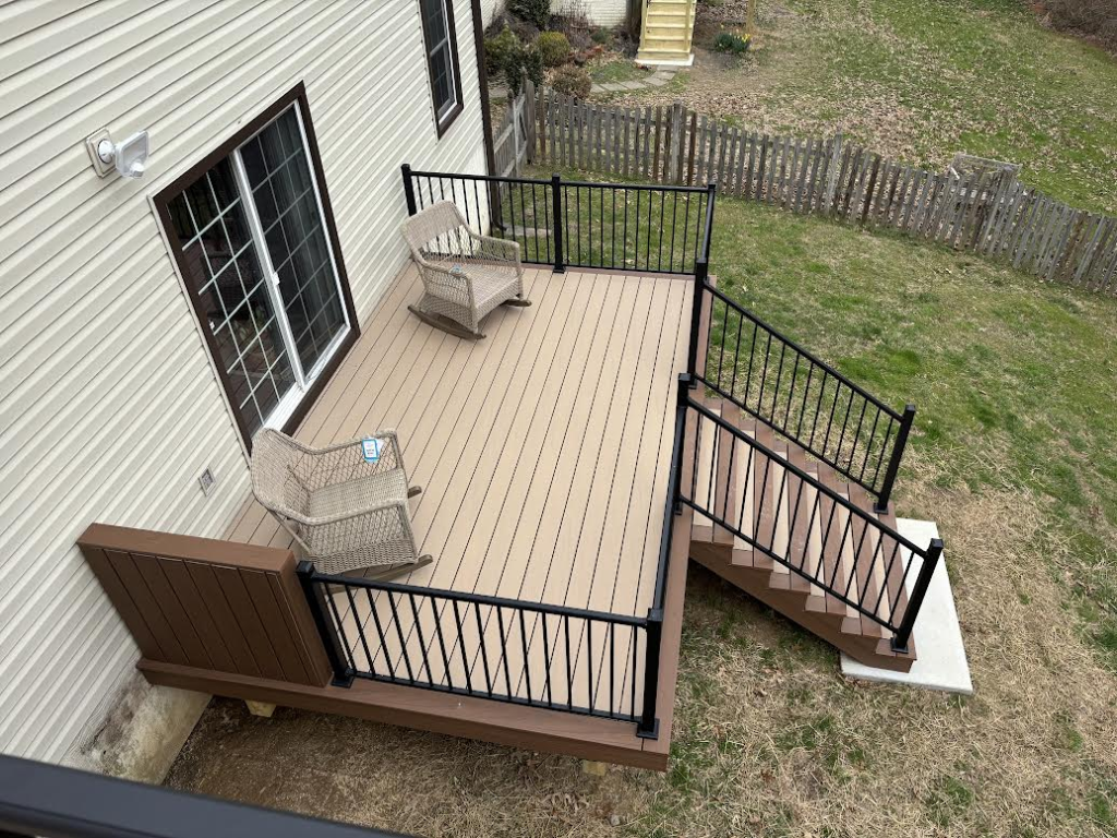 Custom Deck Builder in Howard County